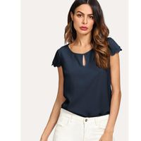 Tiered scallop cap sleeve keyhole top xs