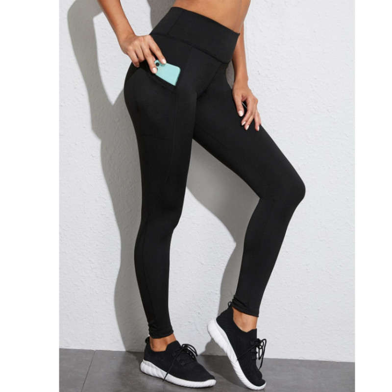 Sports leggings with phone pocket s