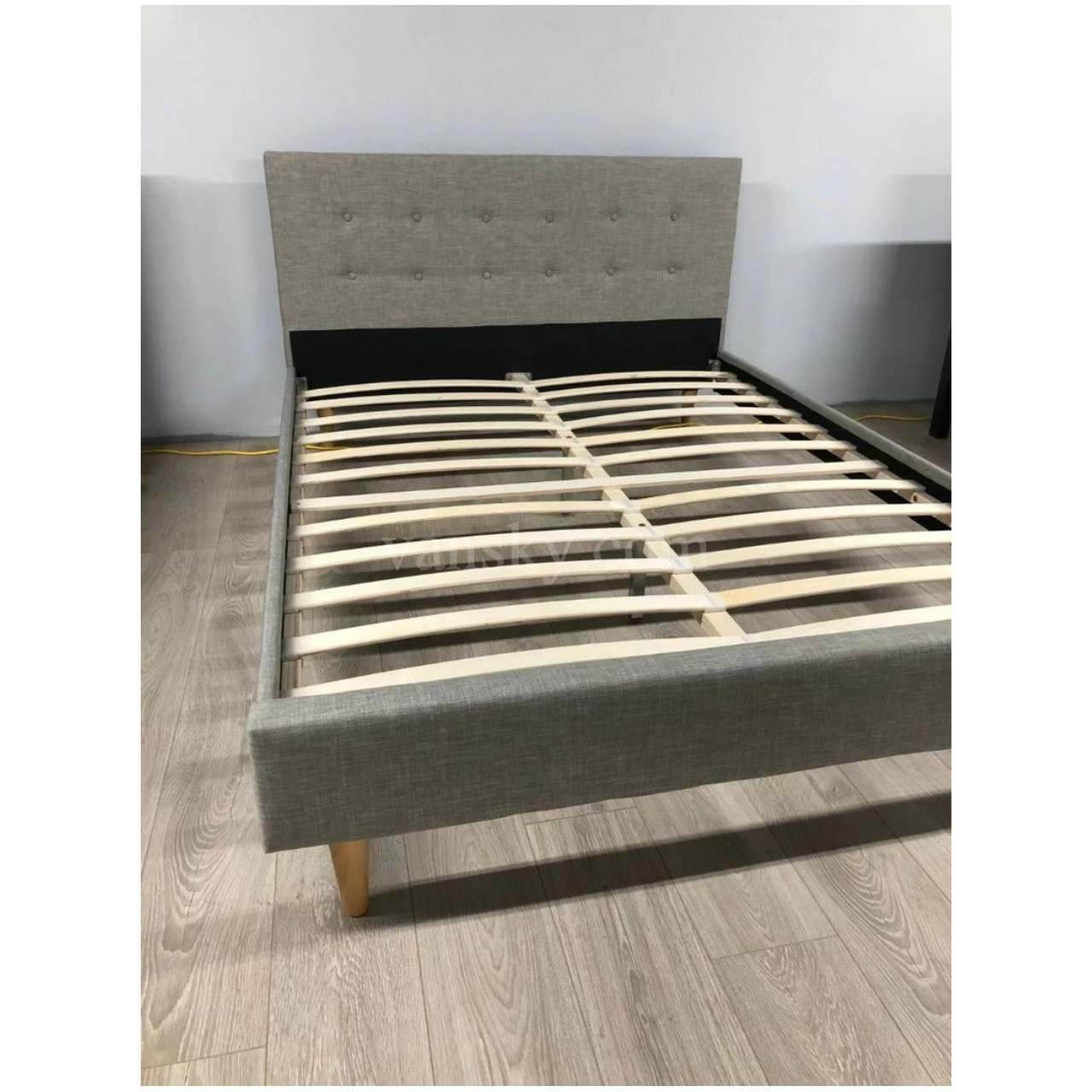 Fabric bed frame 3 (queen size)