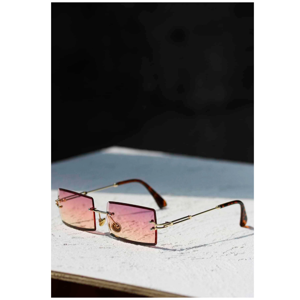 Rimless sunglasses with case pink