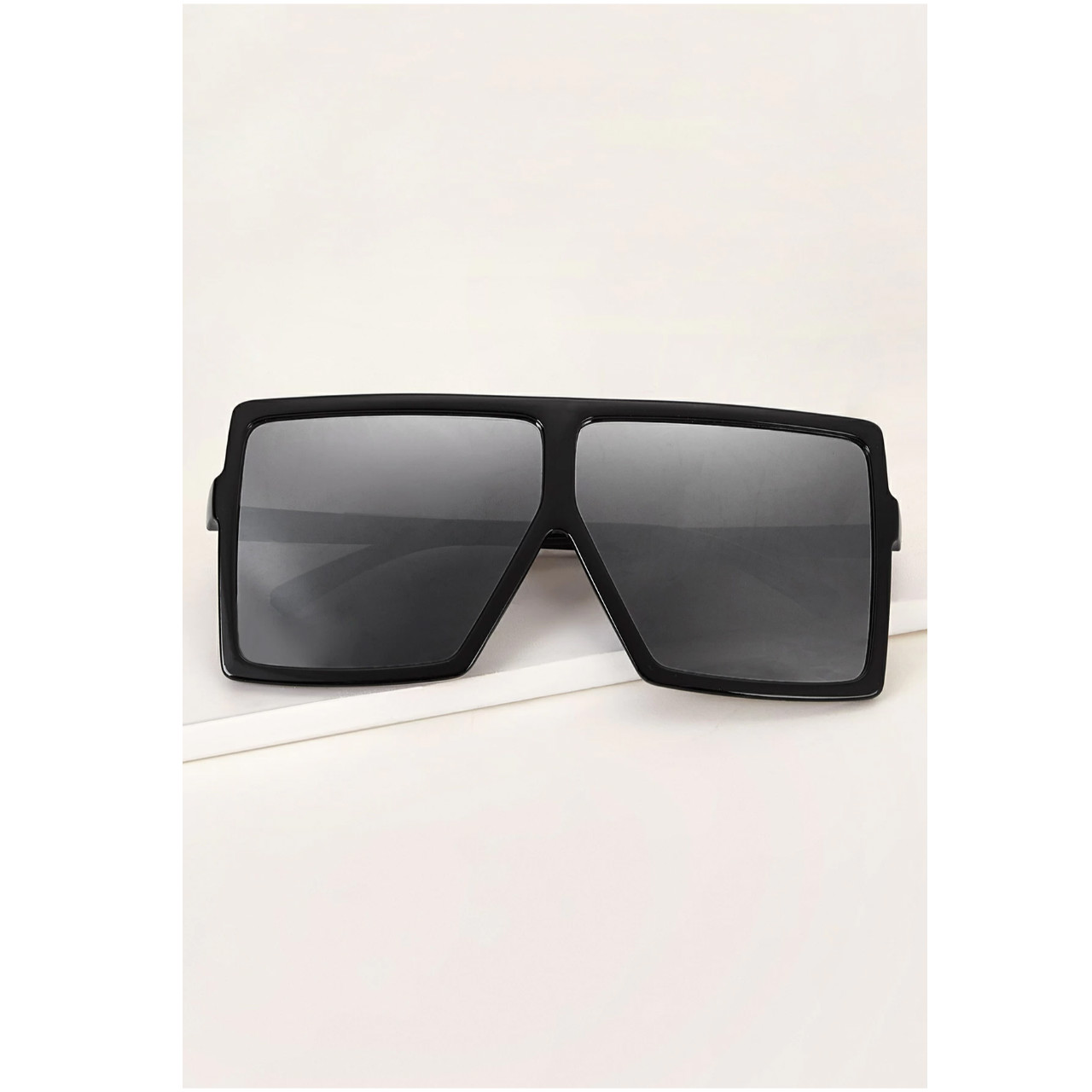 Flat top shield sunglasses with case